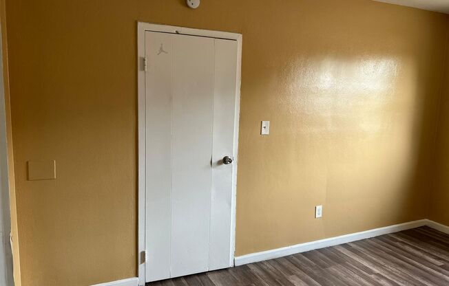 1 bed, 1 bath, 525 sqft, $700