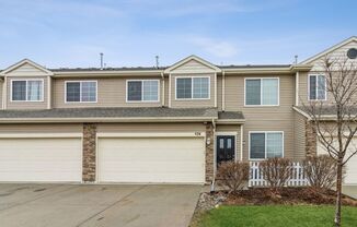 3 Bedroom 2.5 Bath Townhome. Waukee Schools!!