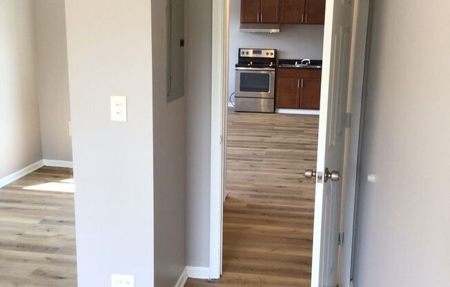 2 beds, 1 bath, $1,686, Unit 7836-303