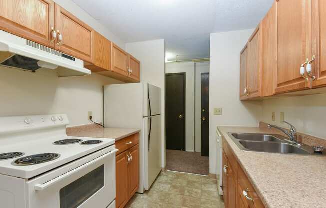 Montreal Courts Apartments in Little Canada, MN | Kitchen