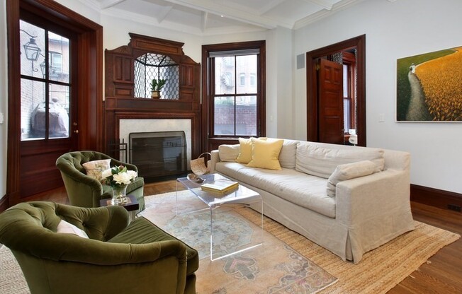 343 COMMONWEALTH AVE
