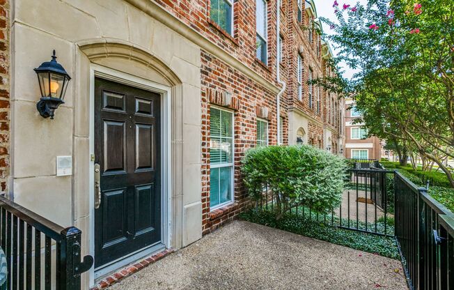 Easy walking distance to SMU campus!