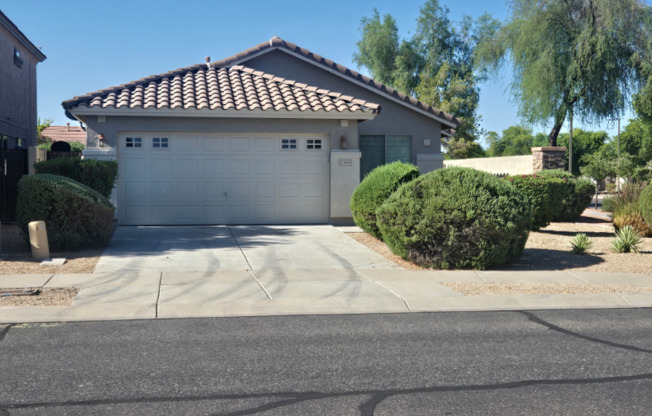 13985 W MAUI LN