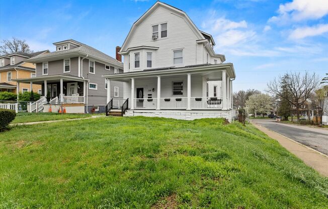 6BR / 5BA Single-Family Home | 2,663 Sq Ft | Private Driveway | Deck | $4,200/mo Spacious 6-bedroom, 5 full bathroom single-family home offering over 2,600 sq ft of living space in a convenient Baltimore location with excellent access to major commut