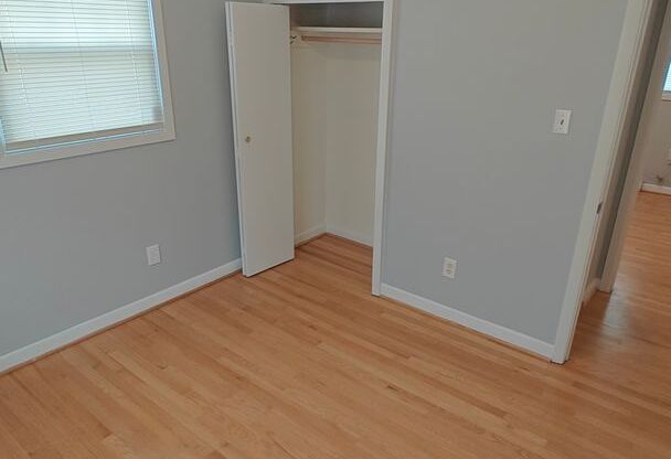 3 beds, 1 bath, $2,000