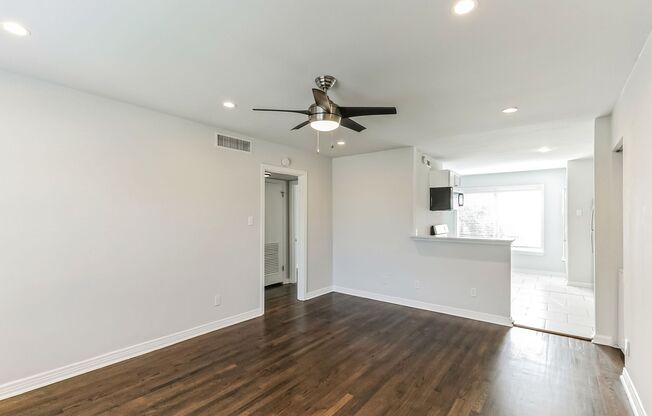 1 bed, 1 bath, 700 sqft, $1,450, Unit 4A