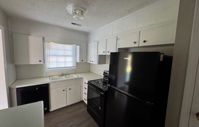 Move In Special Offered! PRICE REDUCED!