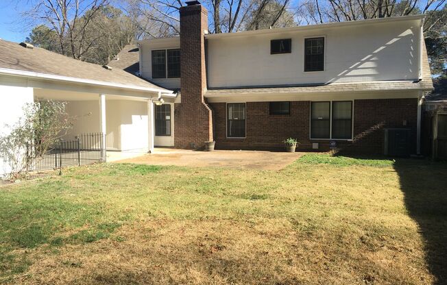 Spacious Germantown home! Walking distance to Farmington Elementary. Small pets are welcome. 2 bedrooms down.