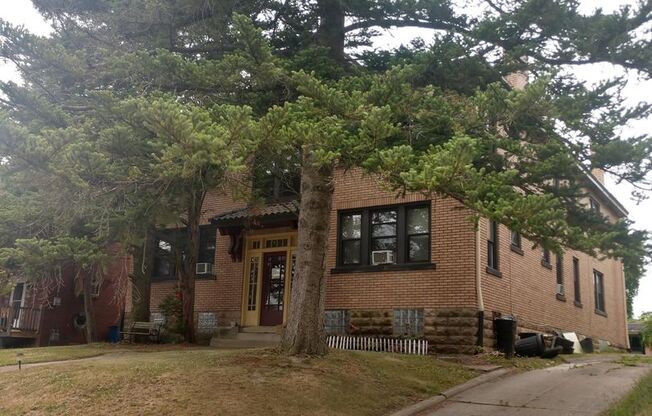 226 Sunnyland Avenue