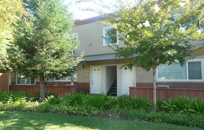 Perfectly Appointed Renovated 2 Bedroom 1 Bath Condo in Santa Clara