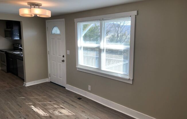 3 Bedroom cottage overlooking green space and forest