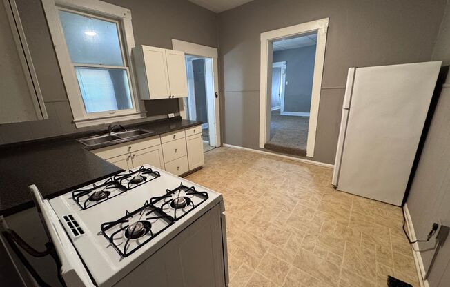 GREAT HOUSE ON PORTLAND AVE 2-BED 1-BATH