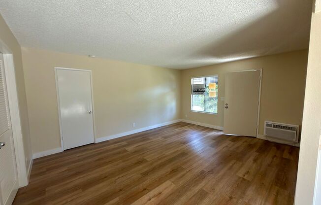 IRVINE 1 BED, 1 BATH CONDO- $2,675 ("THE SPRINGS" COMMUNITY)