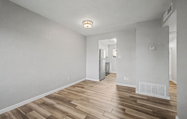 2 beds, 1 bath, 500 sqft, $925, Unit 102