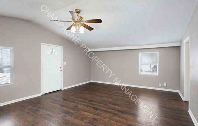 2 bedroom home, conveniently located in Westport