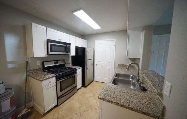 1 bed, 1 bath, $1,195, Unit Building 4