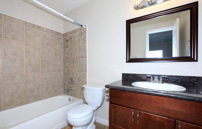 2 beds, 2 baths, $2,225, Unit 33