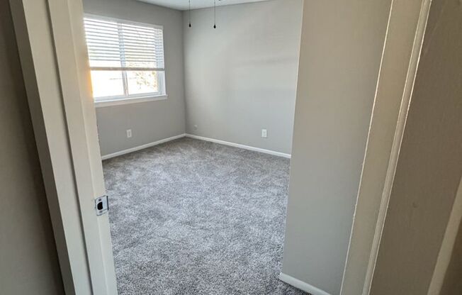 2 beds, 2 baths, 1,092 sqft, $1,175, Unit 3451 B203