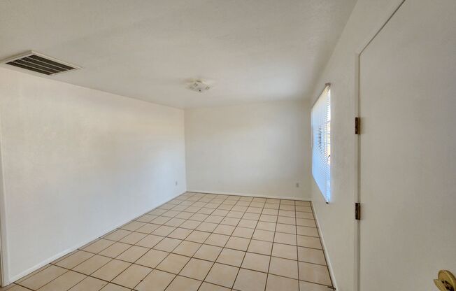 2 beds, 1 bath, $1,795, Unit # 1/2