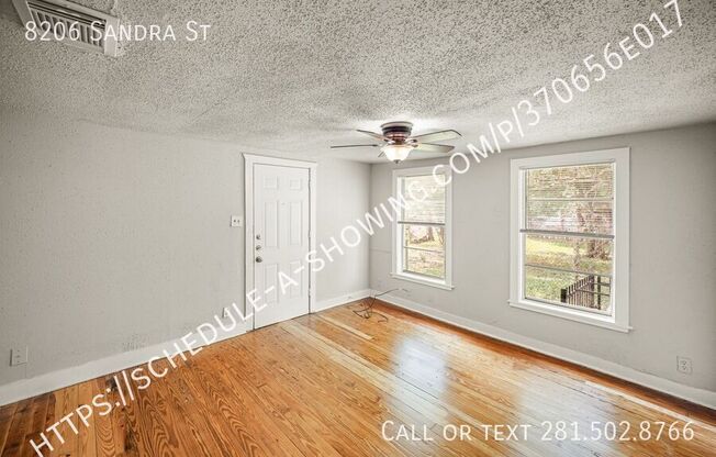 8206 SANDRA ST