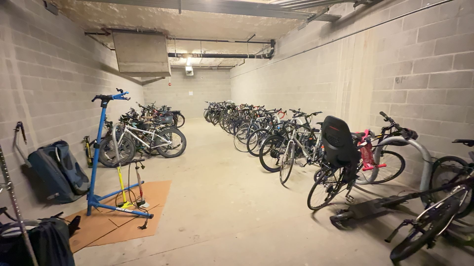 EPIC REA-AZARI PM: Lower Pac Heights - Condo w/Parking