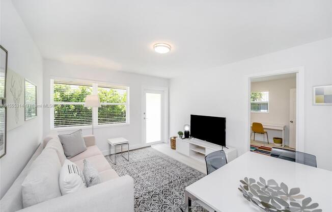 6208 SW 59 PL