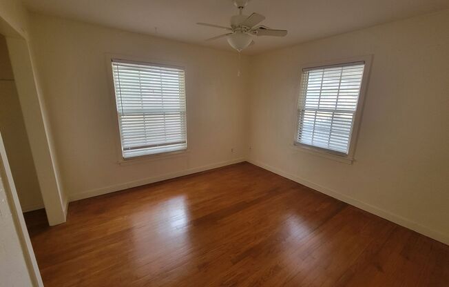 2 beds, 1 bath, $950