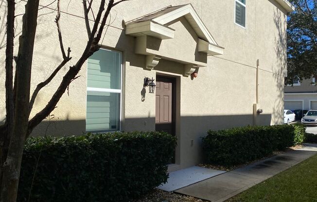 3 BEDROOM. 2.5 BATHROOM TOWNHOME IN OVIEDO