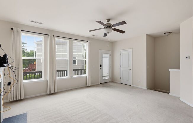 4bd 3.5bath TWH close to LoSo, South End, Uptown, NoDa