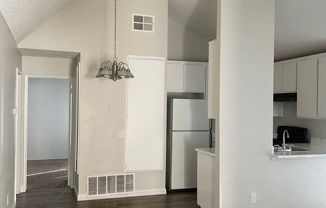 Mission Oaks Apartments