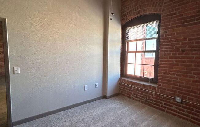 2 beds, 2 baths, 1,080 sqft, $1,780, Unit 606