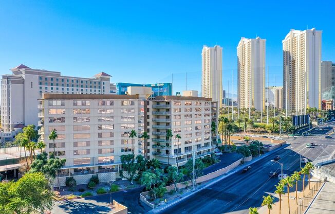 2 beds, 2 baths, $2,799, Unit # 1012