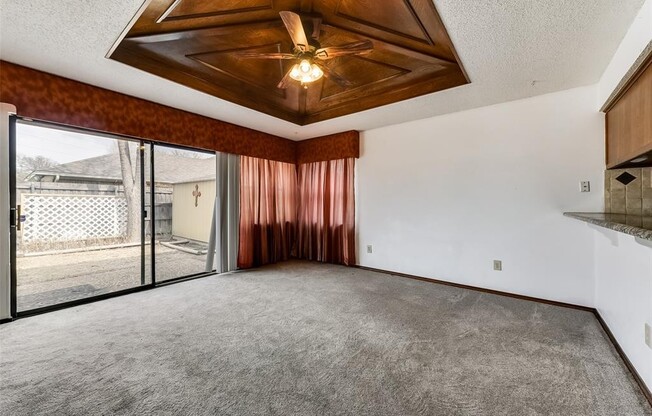 3217 LAUREL OAKS CT