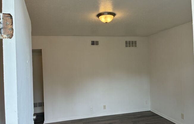 Pinecroft Apartments