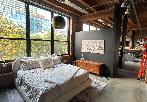 1727 S. INDIANA AVE.