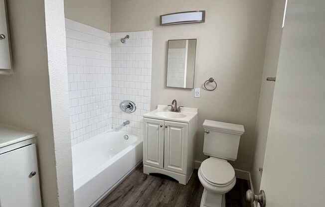 1 bed, 1 bath, 650 sqft, $1,995, Unit 15