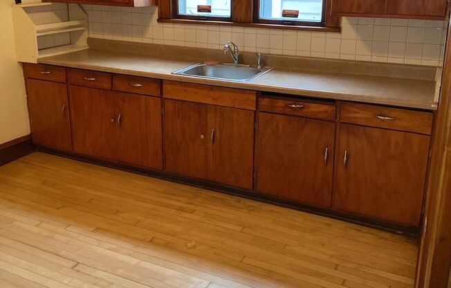 2748 N. 44th St.