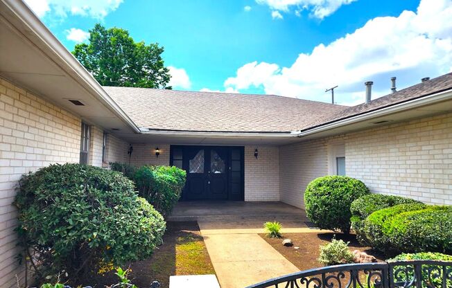2224 NW 49th St
