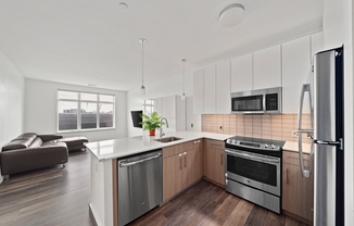 1 bed, 1 bath, 662 sqft, $3,200, Unit 403