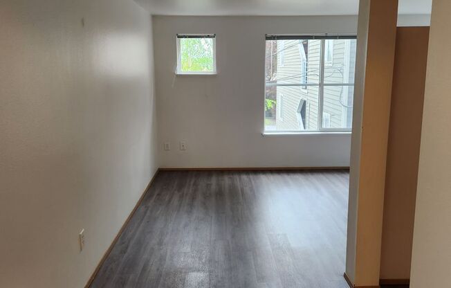 1 bed, 1 bath, 650 sqft, $1,895, Unit 305