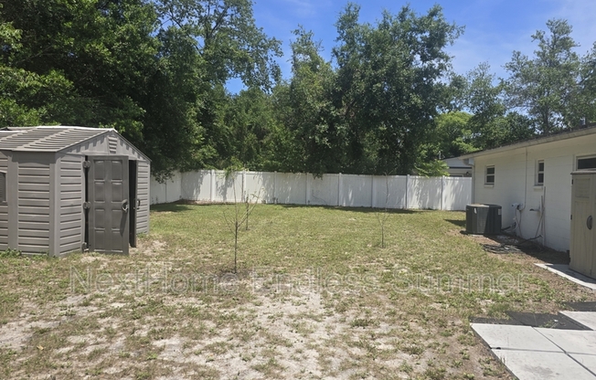 329 PARKWOOD DR