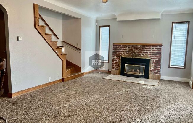 2 beds, 1 bath, $2,320