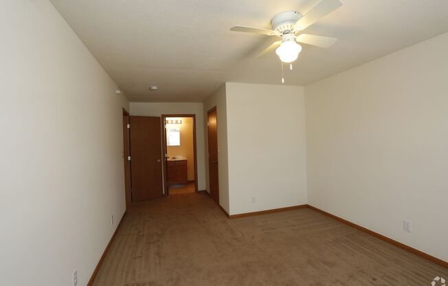 2 beds, 2 baths, 1,084 sqft, $1,300, Unit Apt 69