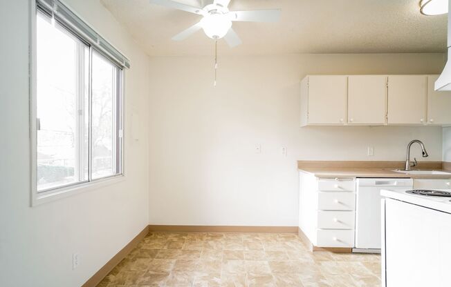 Laurelwood Apartments