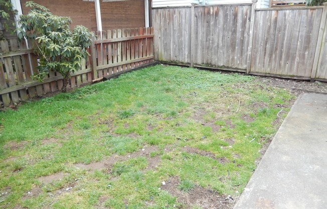 3 beds, 2 baths, $2,595