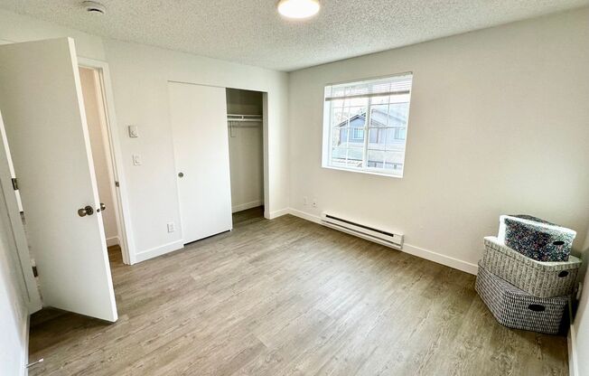 2 beds, 1.5 baths, 925 sqft, $1,695, Unit UNIT 18