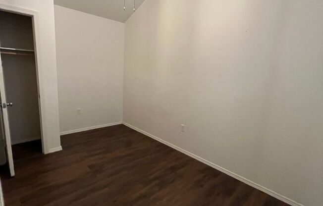 2 beds, 1 bath, 600 sqft, $750