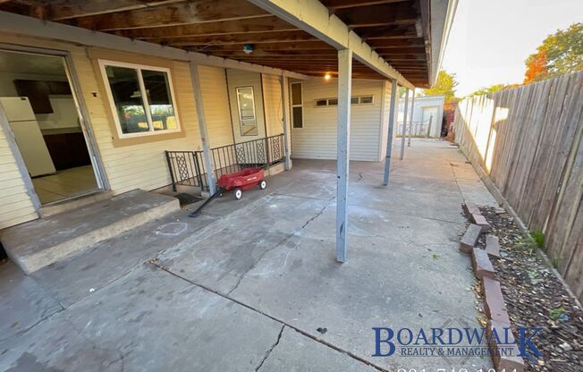 3 beds, 1 bath, 1,351 sqft, $1,249, Unit 374 W 1300 N- #1