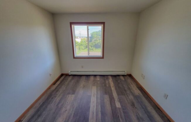 2 beds, 1 bath, 800 sqft, $1,389, Unit 4526-1