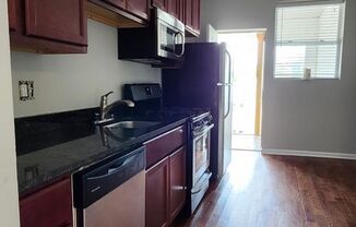 3 beds, 1 bath, 1,200 sqft, $1,700, Unit 4633-3S